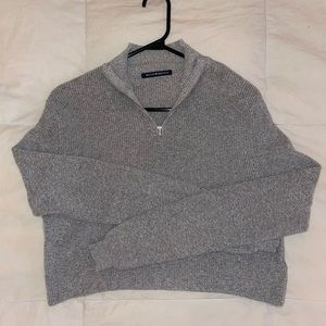 Brandy melville light cropped sweater